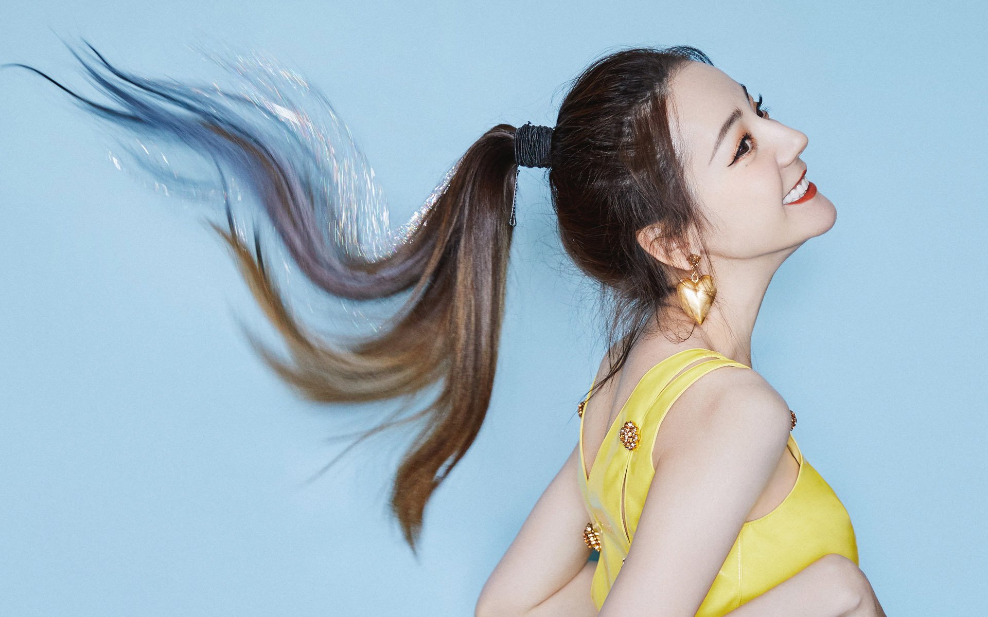 中国足球明星代言品牌合作不断扩展，国足代言的品牌